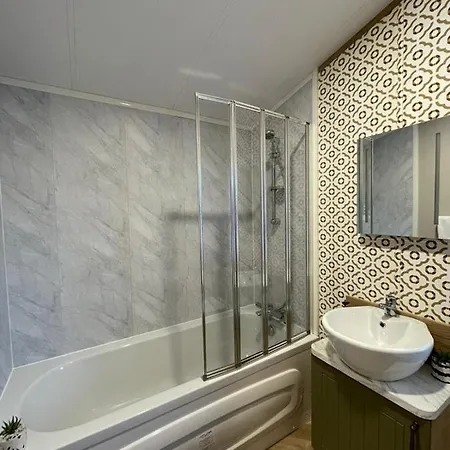 Casa de Férias Eastgate With Hot Tub