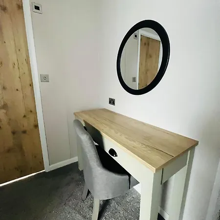 Eastgate With Hot Tub